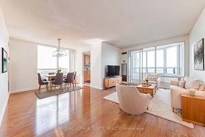 Discover this beautifully maintained condo featuring 2 spacious bedrooms, a bright solarium, and 2 fully renovated bathrooms.