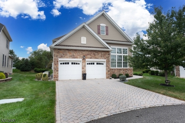39 Constitution Way