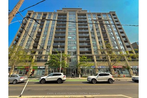 Welcome to this bright and spacious 2 bedroom, 1 bathroom suite in one of Downtowns most coveted locations.