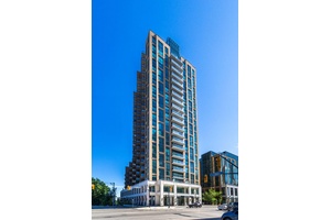 Indulge in the pinnacle of luxury living at Burlingtons prestigious Bridgewater Residences.