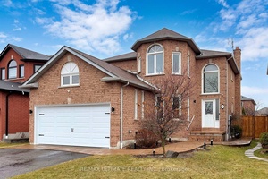 From the moment you enter, you ll be greeted by an impressive 18 foot ceiling in the entrance and a spacious, open concept layout perfect for entertaining, with a generous ...