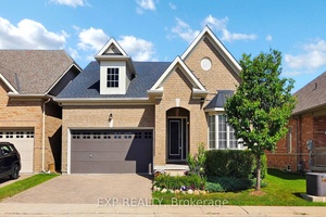 This Immaculate Home is situated in a secluded gated community, Rosedale Village, Quiet Clean and Well Maintained Community, Close to Everything, Hospital, Schools, Shopping and HWY !