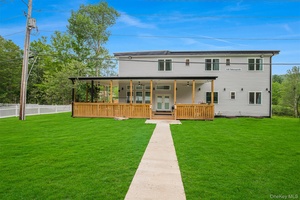 Welcome to 135 Tabaczynski Road, an extraordinary property offering over 6, 500 sq.