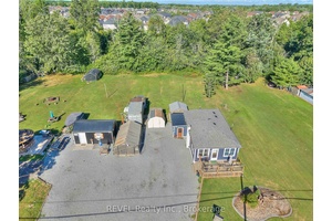Welcome to 9197 Sodom Road, Niagara Falls a versatile property just shy of 1 acre in Chippawa.