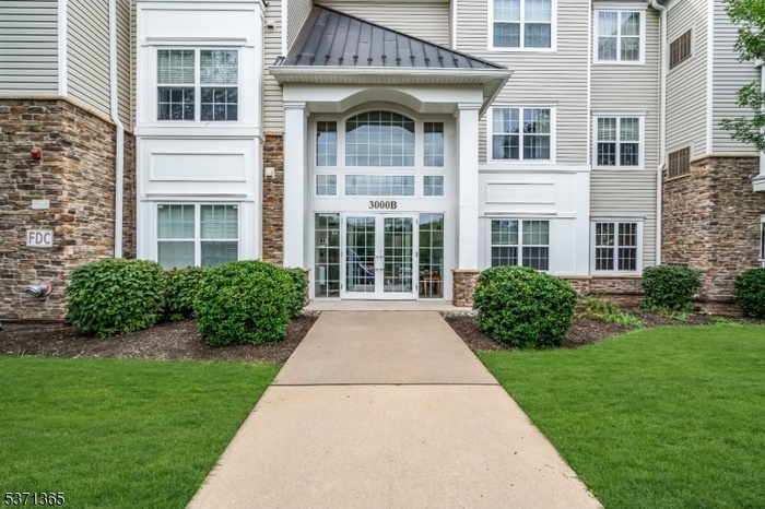 Front Entry Way
