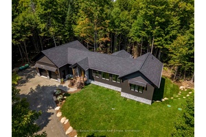 Spectacular family home located just minutes from Limberlost Forest amp ; Wildlife Reserve, walking distance to public access on Dotty Lake amp ; only a 5 minute drive to Bella ...