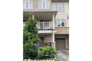 Great Specious Townhouse.