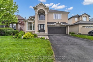 Stunning Cardel Home in Sought After Riverside South !