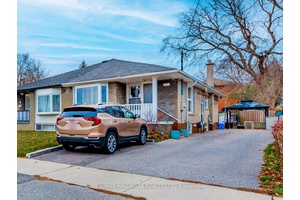 Bright and spacious 2 bedroom basement unit in a quiet Whitby neighbourhood.