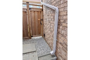 Beautiful completely renovated basement apartment over 900 Sq.