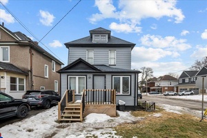 Investors Dream in the Heart of Niagara Falls !