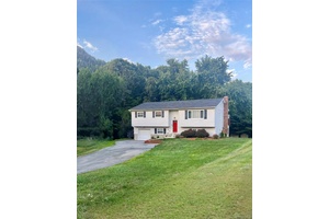 Looking for more space, peace and comfort while still being close to New York City ?