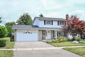 OPEN HOUSE SUNDAY SEPTEMBER 14th 1 3 PM Come and explore this lovely home on a PREMIUM LOT 56' x100' Sought after location !