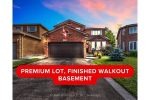 Welcome to Your Dream Home in Mississaugas Most Desirable Neighbourhood This beautifullyupgraded 5 bedroom, 4 bathroom detached home perfectly combines elegance, comfort, and modernliving.