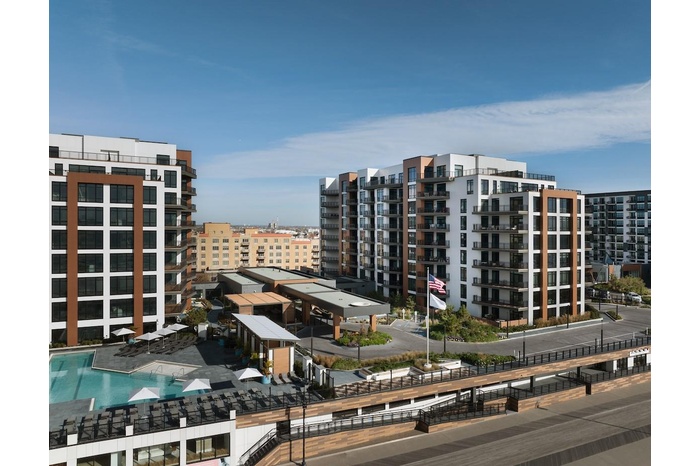 View of apartment building / complex with a view of city