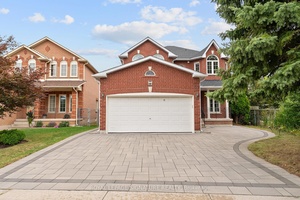 Welcome to 35 Mallory Avenue a beautifully renovated 5 bedroom, 4 bathroom family home backing onto Denison Park and located in one of Markham's most convenient and sought after neighbourhoods ...