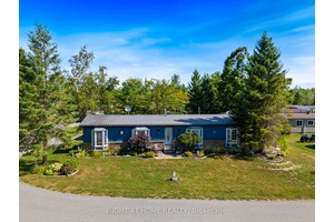 Welcome to 1 Maple Cres in the sought after Big Cedar Estates community in Oro Medonte !