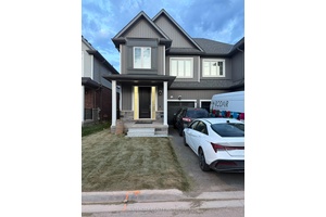 Almost new 1 year old 4 bedroom modern semi detached In The Heart Of Erin.