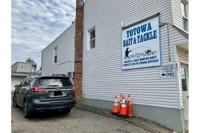 SIDE OF BUILDING