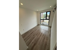 Designed with modern and sleek high standard finishes with 20 sqft Balcony features 2 Beds and 2 Baths with spacious layouts, a kitchen with a custom cabinet, high end stainless ...