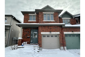 Sunny Bright 3 Bedrooms, 3 Bathrooms Townhome for Rent in The Quiet, Prestigious Riverside South Community.