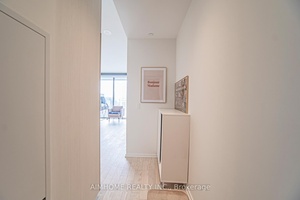 Waterfront Condo Monde By The Award Winning Builder Great Gulf.