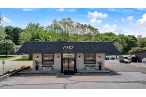 Prime Turnkey Restaurant Opportunity with Recent Renovations Rooftop Dining Potential in the heart of Red Hook, one of the Hudson Valley s most charming and vibrant communities.