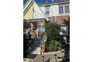 1 FAM. Att. MODERN MOVE IN READY 3 Brs.
