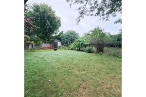 Beautifully Renovated, charming2 Br 1 Bath.
