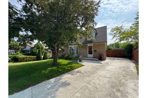 Welcome home to 1343 Janina Boulevard in beautiful Tyandaga.