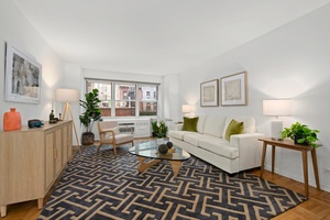 Serious reduction, serious seller !