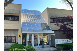 Attractive Lease Rate ! Industrial Space on Ground Floor.