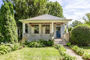 Lovely century cottage c.