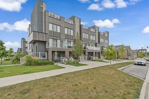 Stylish and Modern Stacked Townhome in the Heart of Waterdown !