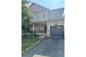 Lovely 3 Bedroom home with rare 4 bathrooms !