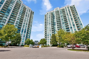 Stunning One Bedroom Plus Den Condo in Prime Erin Mills Location Welcome to this beautifully designed, highly functional one plus one bedroom condo located directly across from Erin Mills Town ...