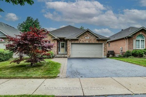 Welcome to prestigious Rosewood Estates, a serene enclave in Waterloos sought after Clair Hills community.
