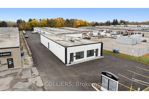 Newly renovated, quasi retail industrial unit with prominent exposure and excellent curb appeal on Speers Road !