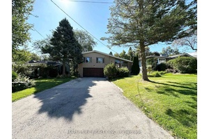 Whole House For Rent in North York Central Area !