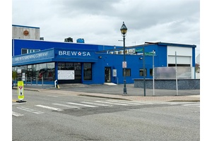 Established brewery in the prime location of Freeport's Nautical Mile !