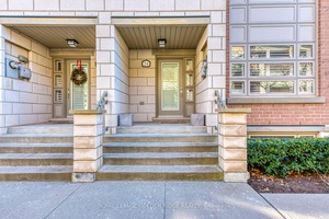 xecutive Townhouse In Prestigious Joshua Creek.