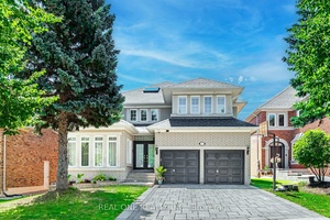Welcome to 72 Cassandra Crescent, 3925 sqf a landmark residence in the heart of Bayview Hill, the most prestigious enclave.