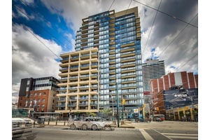 Live in Prime King West in the perfect condo at The Hudson for either a single or couple of professionals with the ability to set up not one, but TWO ...