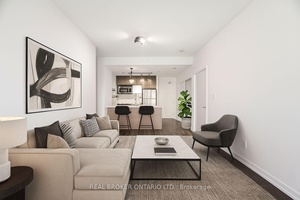 700sqt ft 2 Bed Condo with Parking at Emerald City !