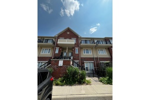 2 Bedroom Condo Townhouse for Rent Available Immediately On Sunny Meadow Blvd, Brampton Daniels Community Near Sandalwood amp ; Bramalea Rd Spacious, Well Maintained, Freshly Painted 2 Bedroom, 1.