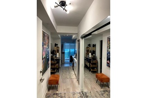 Beautifully Furnished, 'Upgrade Laden', executive rental in Fabulous City lights on Broadway !