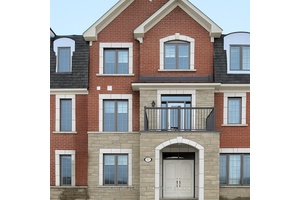 Beautiful Modern 4 Bedrooms, 4 Washrooms, 4 Parking Spots, Townhouse for rent in Pickering.