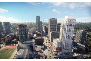City View Condo At Yonge amp ; Eglinton !