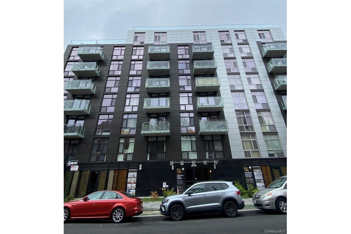 View of apartment building / complex