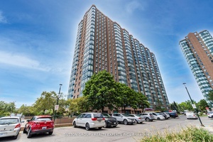 Spacious 1 Bedroom Large Den Condo Prime Location !